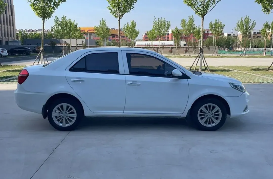 2016 Geely KingKong 1.5L 102HP L4 5MT,autocango,china used car exporter,china ev exporter,chinese used car exporter,chinese used ev exporter
