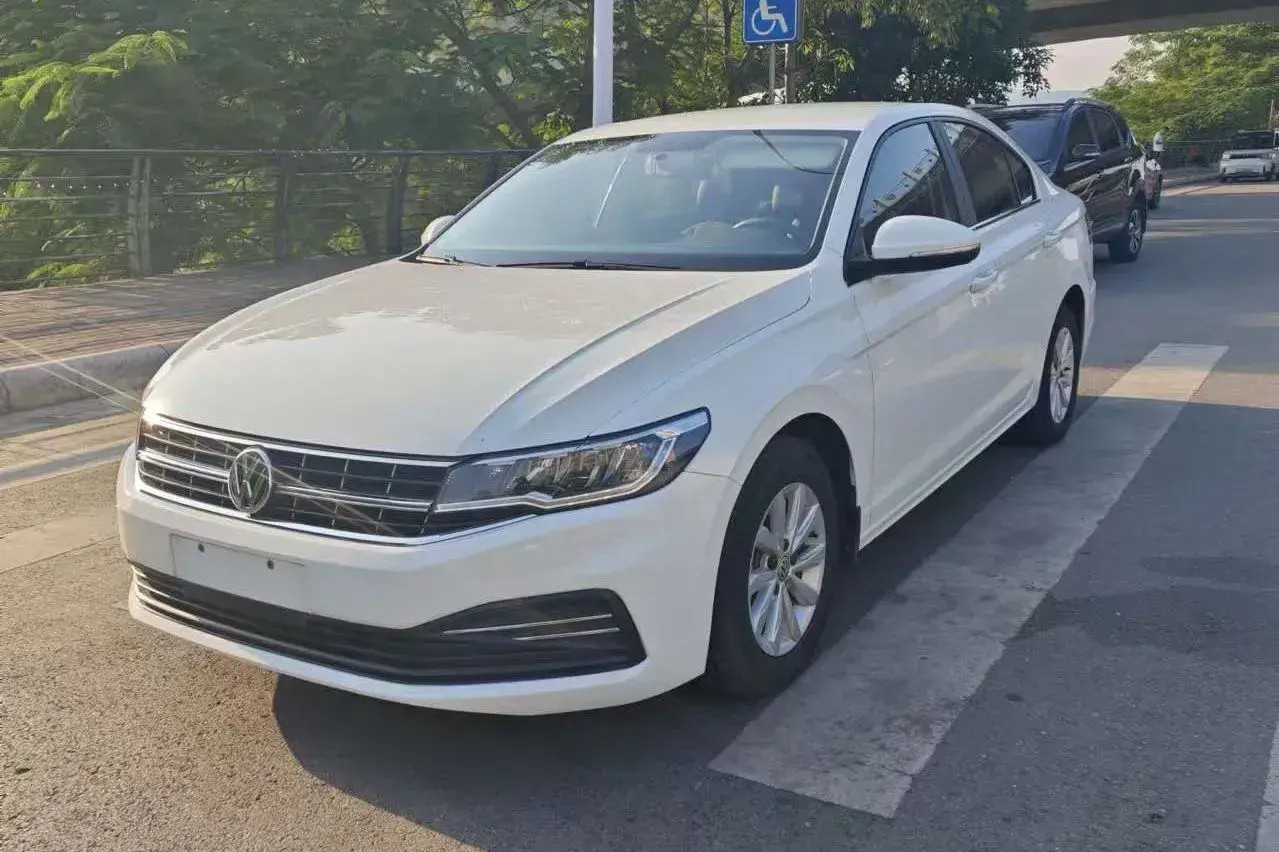 2019 Volkswagen Bora 1.5L 113HP L4 5MT