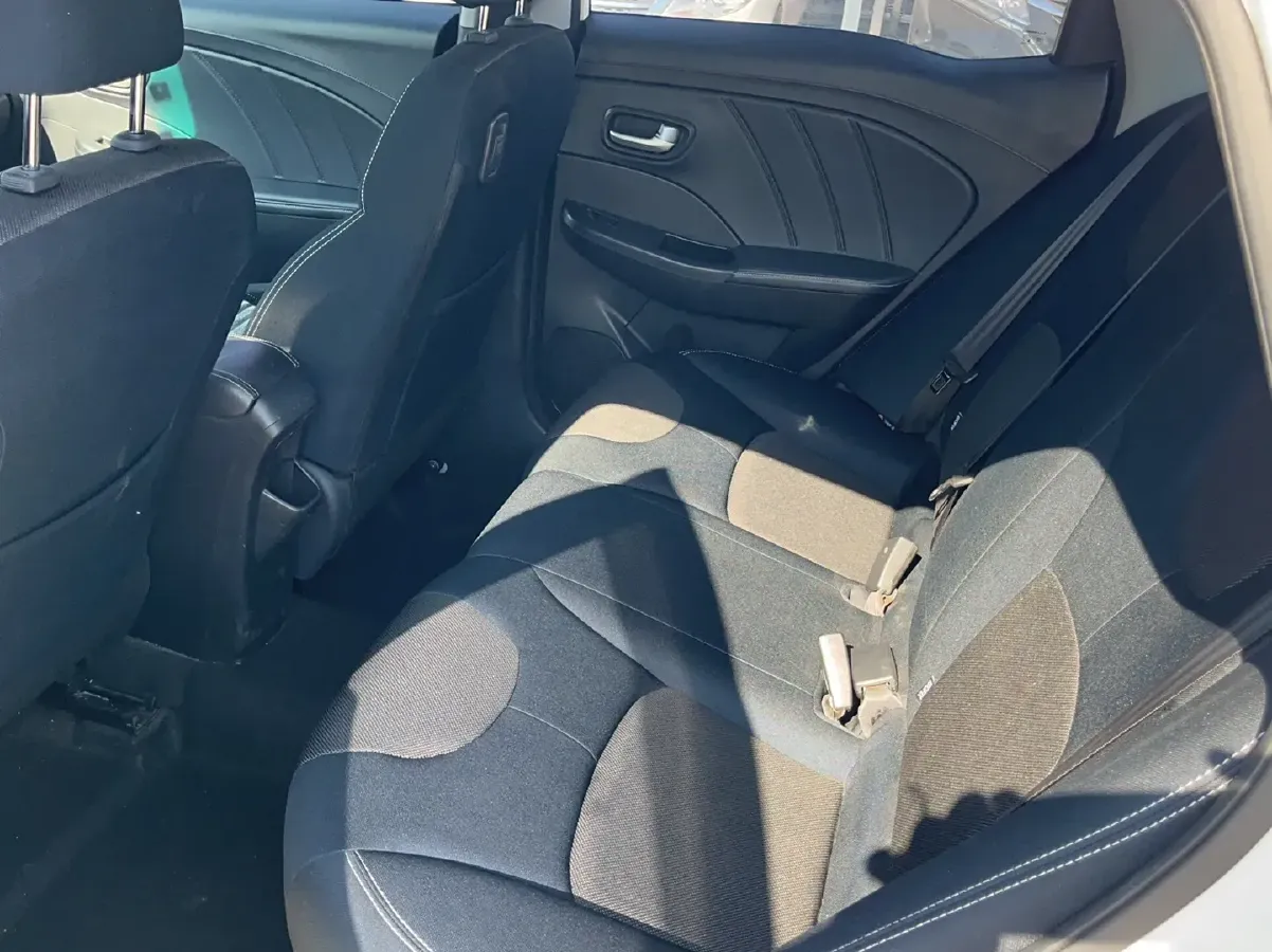 2016 Luxgen 3 1.6L 124HP L4 5MT,autocango,china used car exporter,china ev exporter,chinese used car exporter,chinese used ev exporter