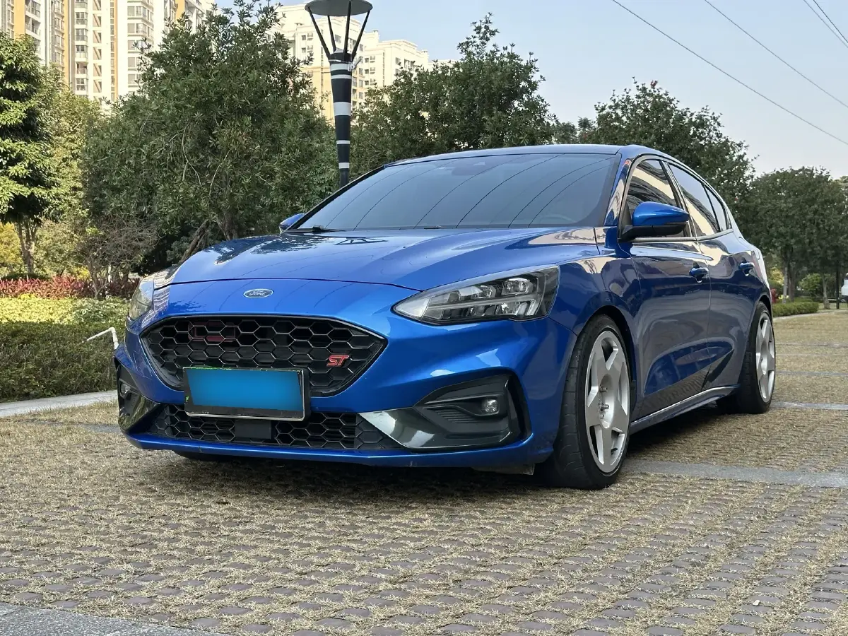 2020 Ford Focus 1.5T 174HP L3 8AT