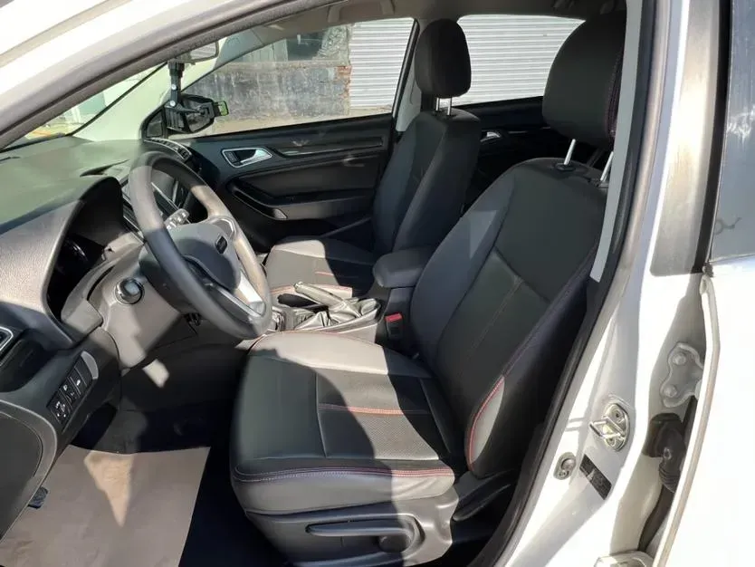 2017 Zotye Z360 1.5L 112HP L4 5MT,autocango,china used car exporter,china ev exporter,chinese used car exporter,chinese used ev exporter