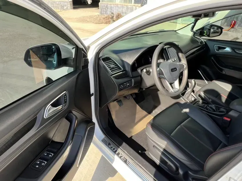 2017 Zotye Z360 1.5L 112HP L4 5MT,autocango,china used car exporter,china ev exporter,chinese used car exporter,chinese used ev exporter