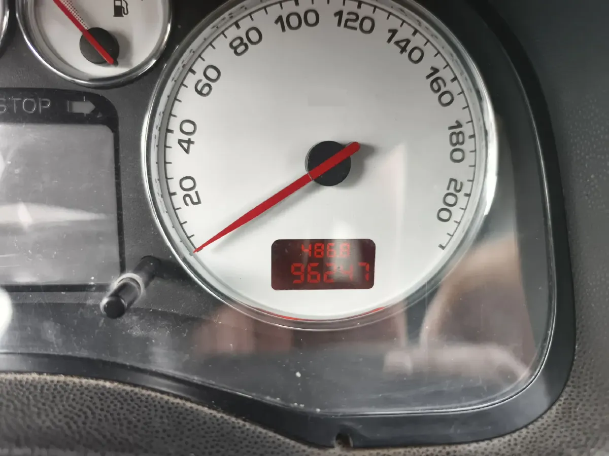 2012 Peugeot 307 1.6L 106HP L4 5MT,autocango,china used car exporter,china ev exporter,chinese used car exporter,chinese used ev exporter