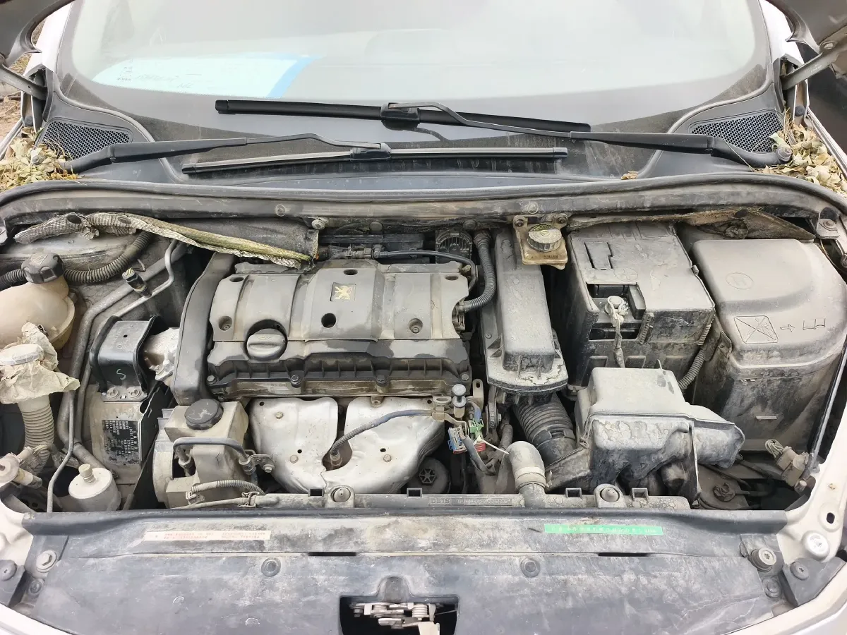 2012 Peugeot 307 1.6L 106HP L4 5MT,autocango,china used car exporter,china ev exporter,chinese used car exporter,chinese used ev exporter