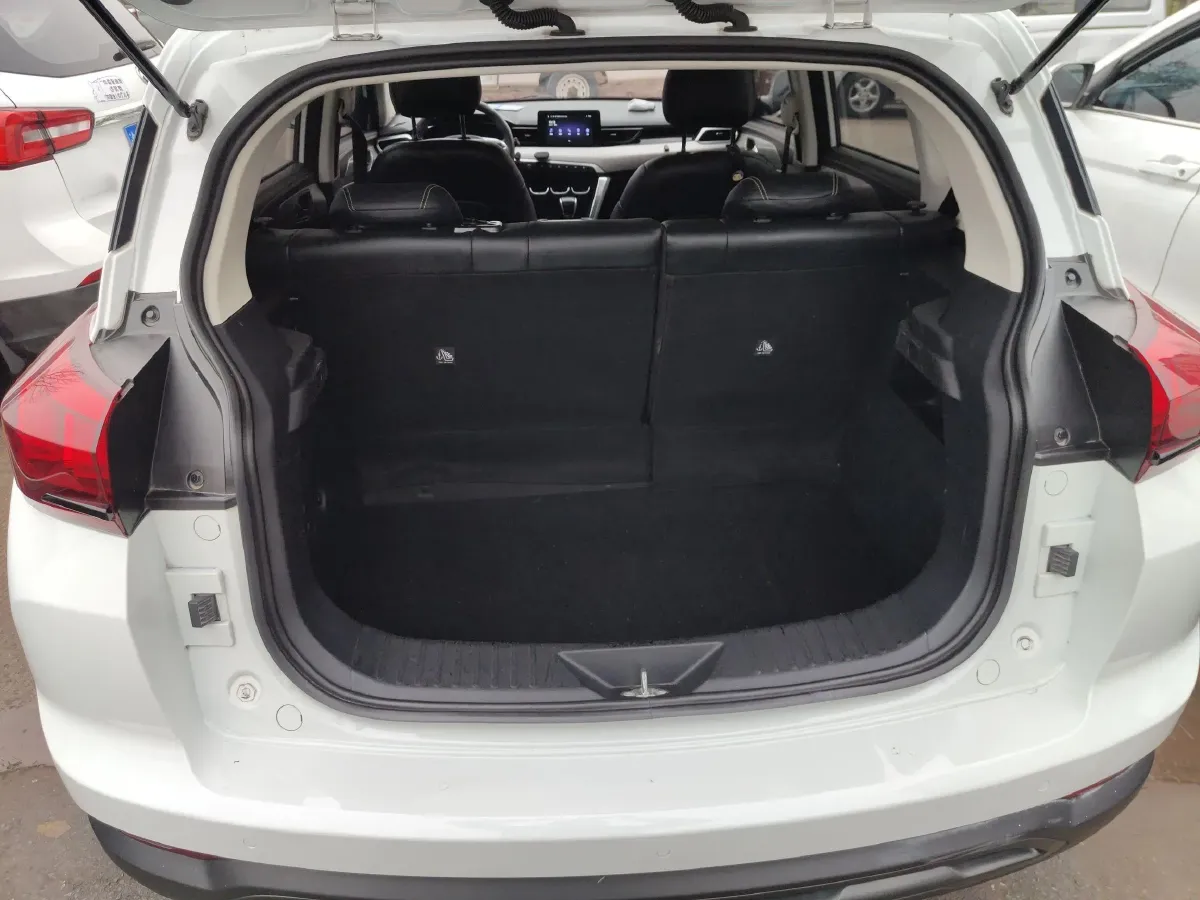 2021 BeiJing Auto X3 1.5T 150HP L4 CVT,autocango,china used car exporter,china ev exporter,chinese used car exporter,chinese used ev exporter