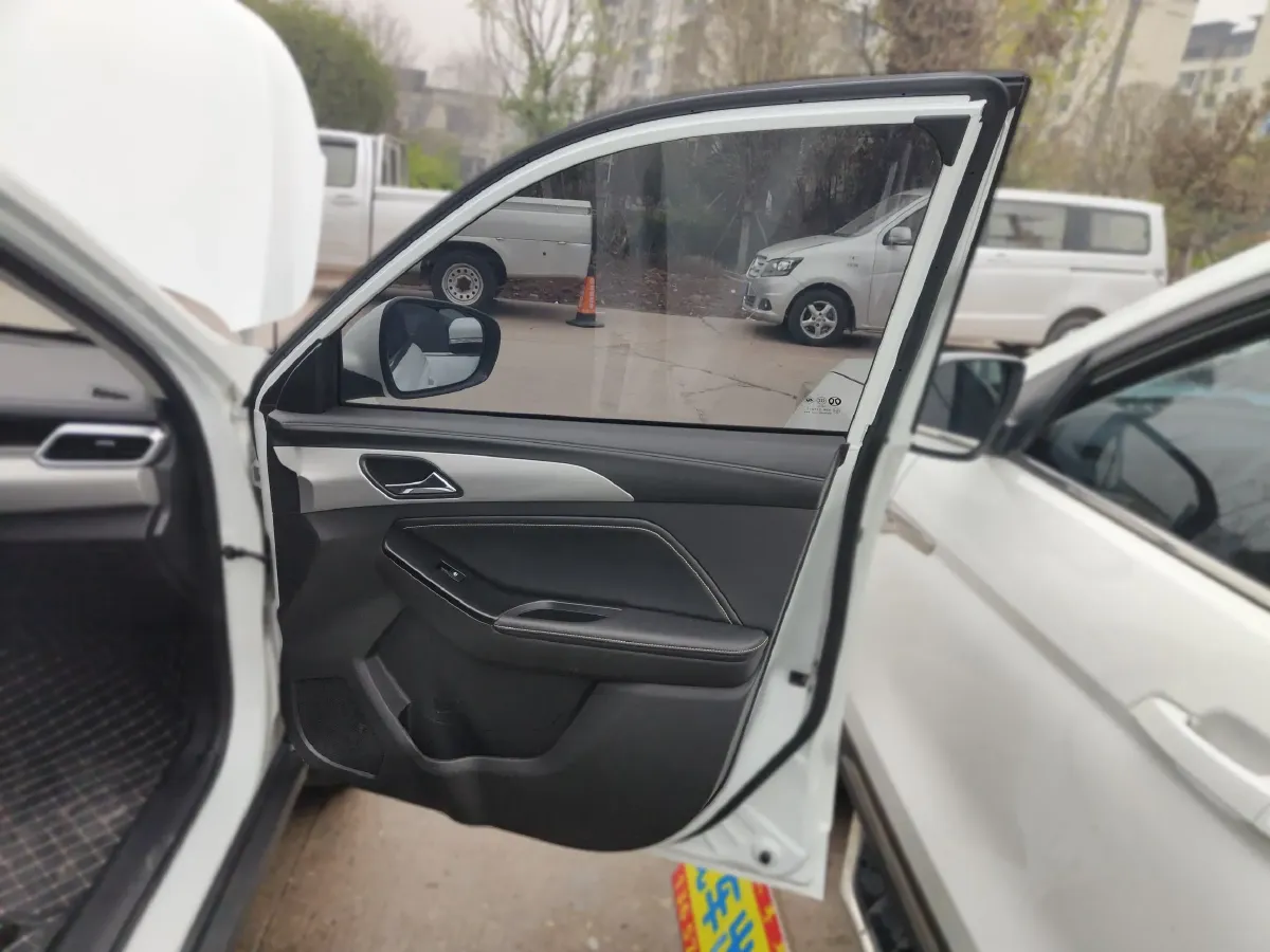 2021 BeiJing Auto X3 1.5T 150HP L4 CVT,autocango,china used car exporter,china ev exporter,chinese used car exporter,chinese used ev exporter