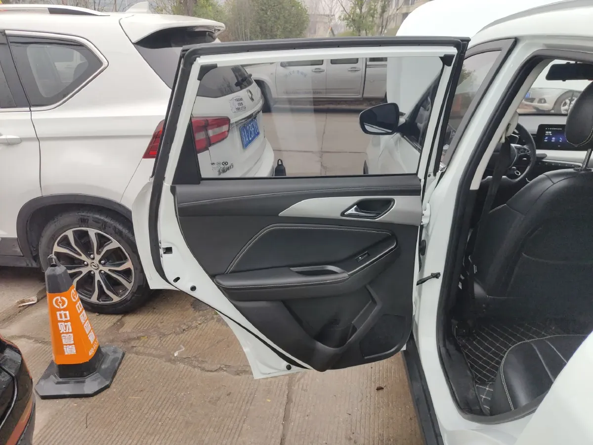 2021 BeiJing Auto X3 1.5T 150HP L4 CVT,autocango,china used car exporter,china ev exporter,chinese used car exporter,chinese used ev exporter