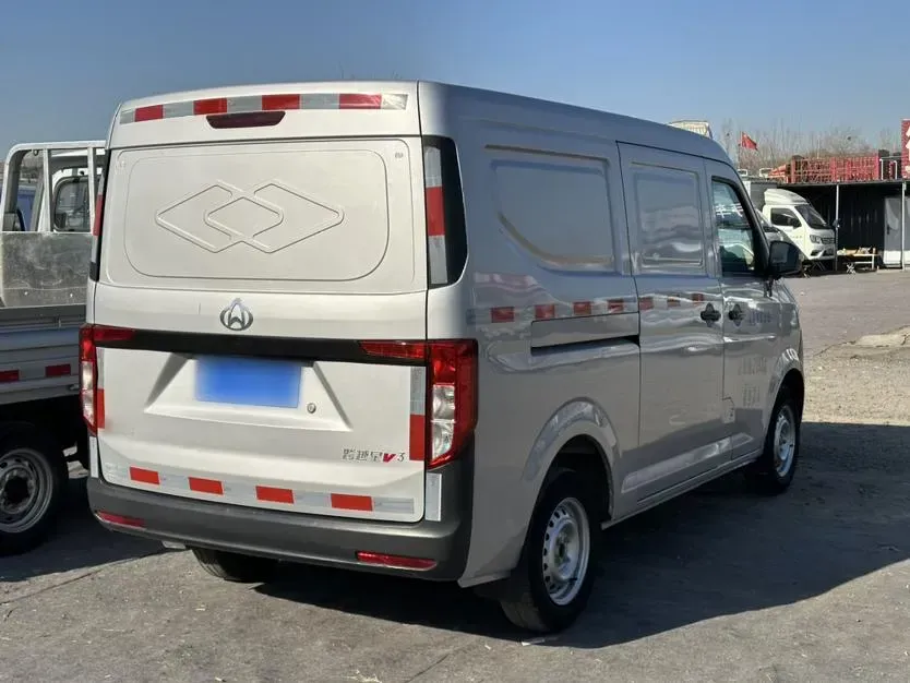 2022 ChangAn KuaYue KuaYueXing V3 1.5L 107HP L4 5MT,autocango,china used car exporter,china ev exporter,chinese used car exporter,chinese used ev exporter