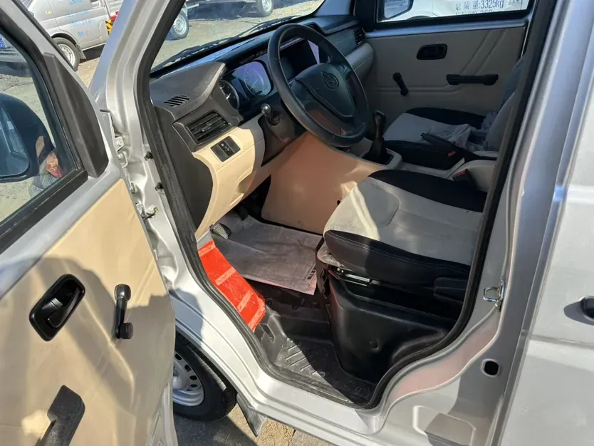 2022 ChangAn KuaYue KuaYueXing V3 1.5L 107HP L4 5MT,autocango,china used car exporter,china ev exporter,chinese used car exporter,chinese used ev exporter