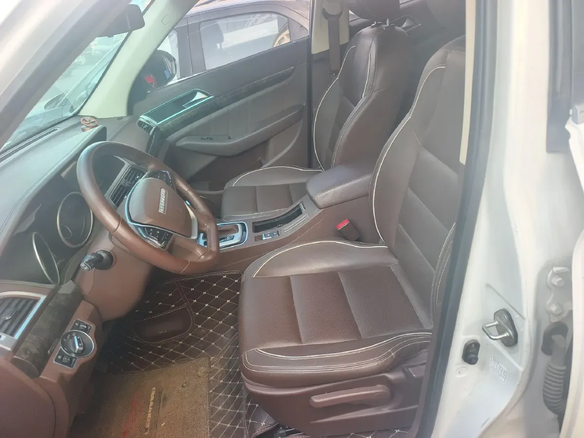 2017 Leopaard CS10 2.0T 177HP L4 6DCT,autocango,china used car exporter,china ev exporter,chinese used car exporter,chinese used ev exporter