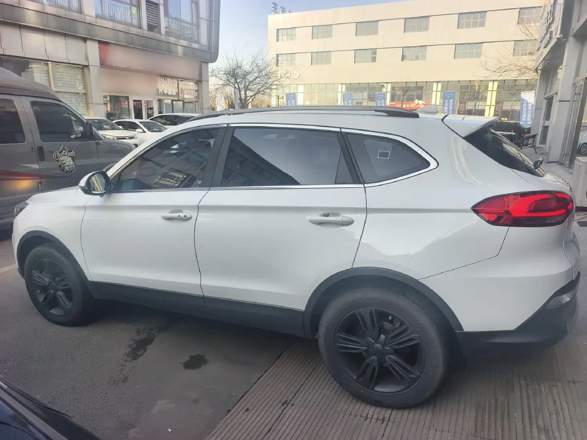 2017 Leopaard CS10 2.0T 177HP L4 6DCT,autocango,china used car exporter,china ev exporter,chinese used car exporter,chinese used ev exporter