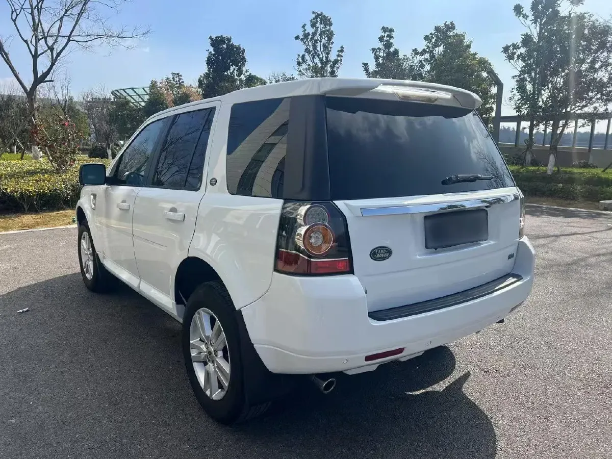 2014 Land Rover Freelander 2 2.0T 240HP L4 6AT,autocango,china used car exporter,china ev exporter,chinese used car exporter,chinese used ev exporter