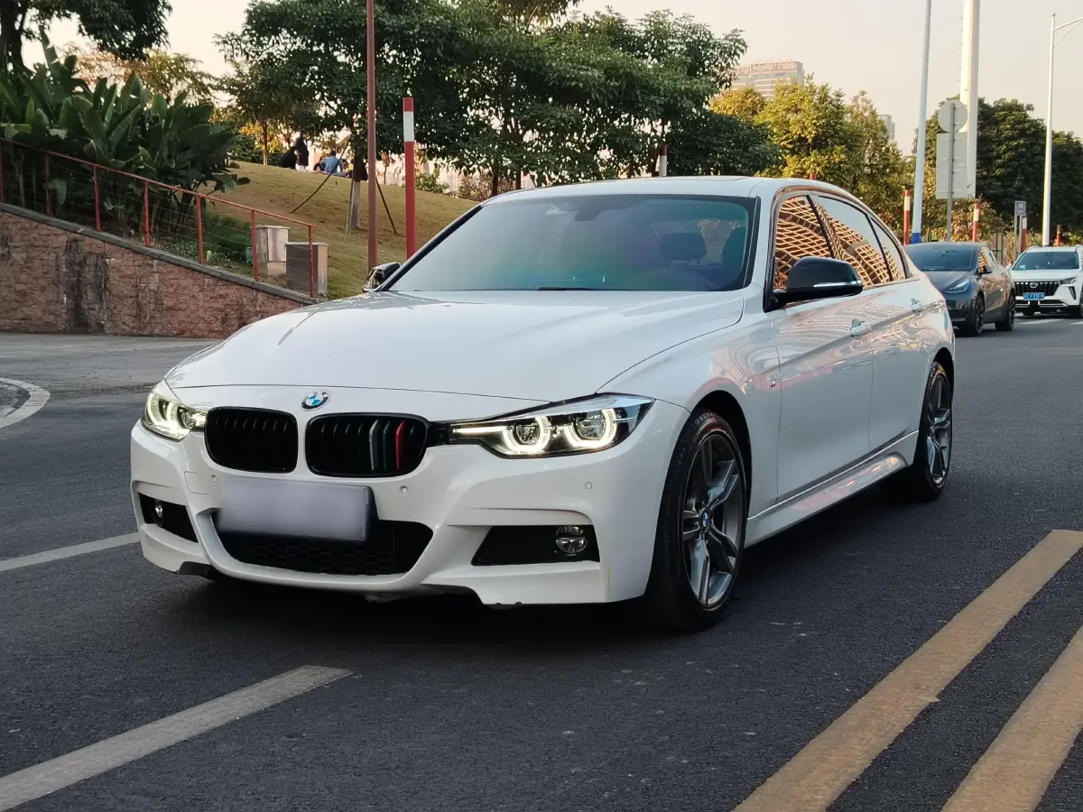 2018 BMW 3 Series 2.0T 184HP L4 8AT