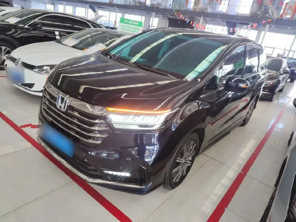 2022 Honda Odyssey 2.0L 146HP L4 E-CVT Hybrid