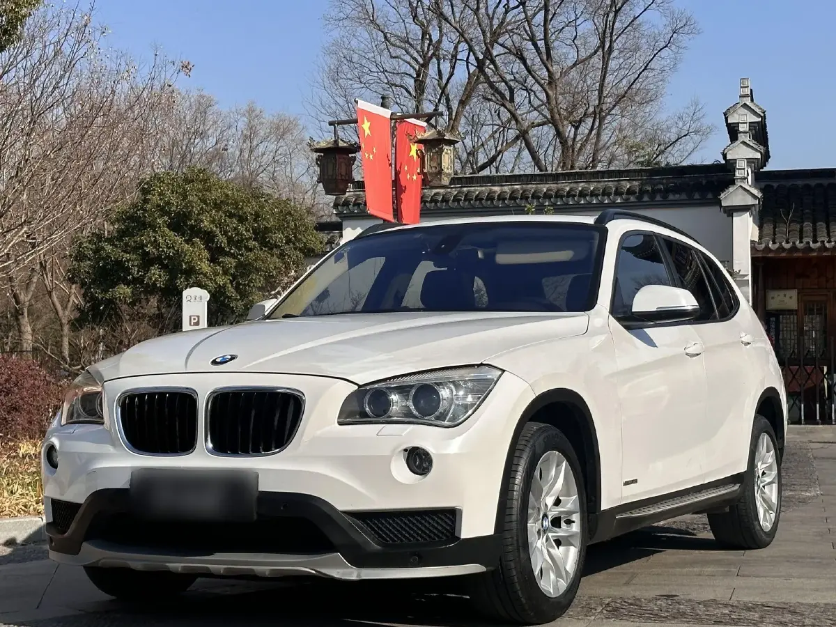 2014 BMW X1 2.0T 156HP L4 8AT