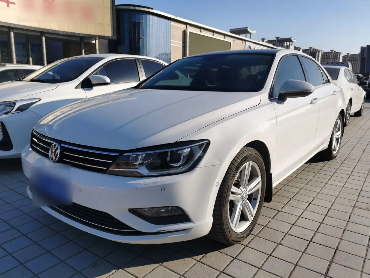 2015 Volkswagen Lamando 1.8T 180HP L4 7DCT