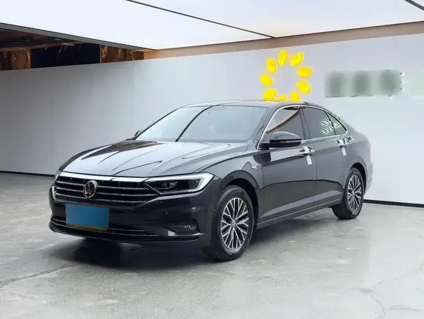 2021 Volkswagen Sagitar 1.2T 116HP L4 7DCT