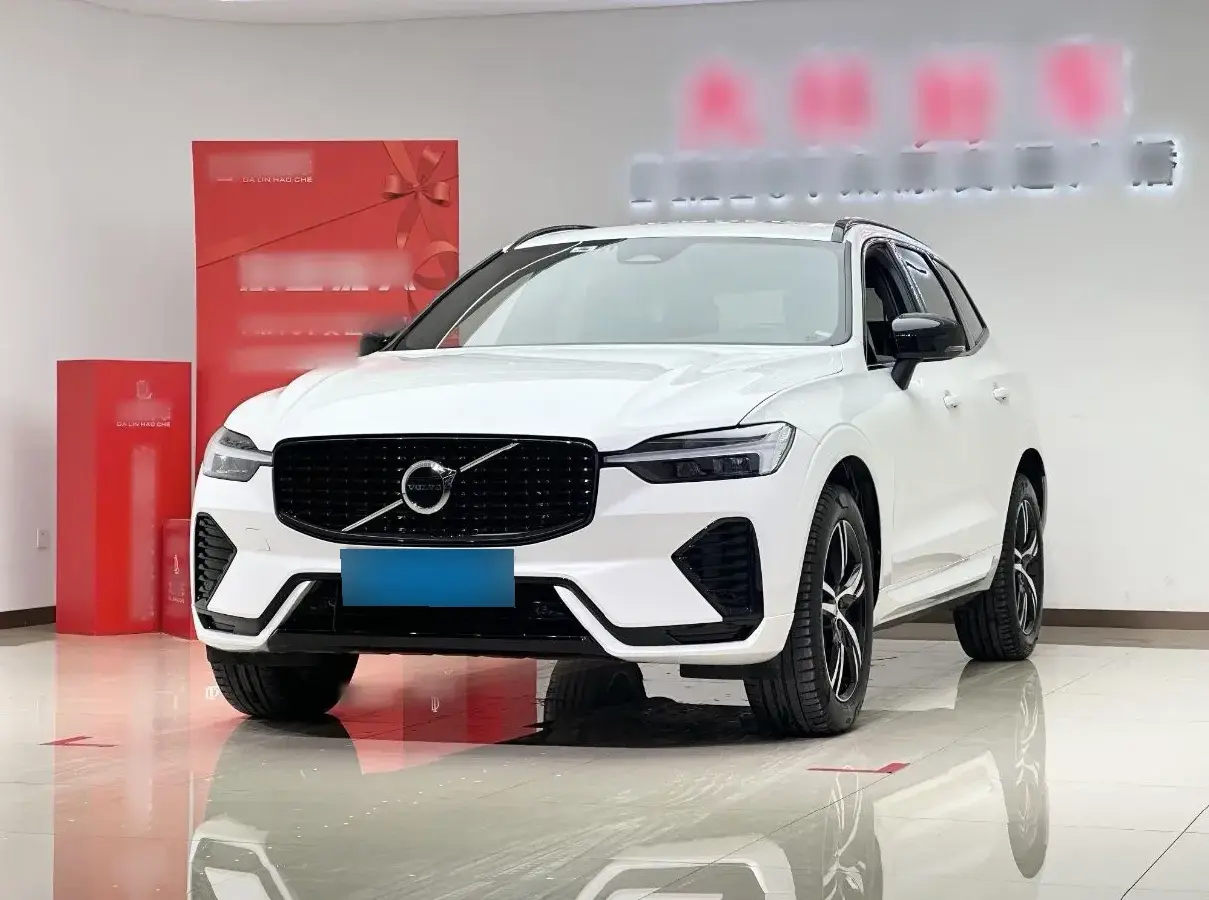 2022 Volvo XC60 2.0T 250HP L4 8AT