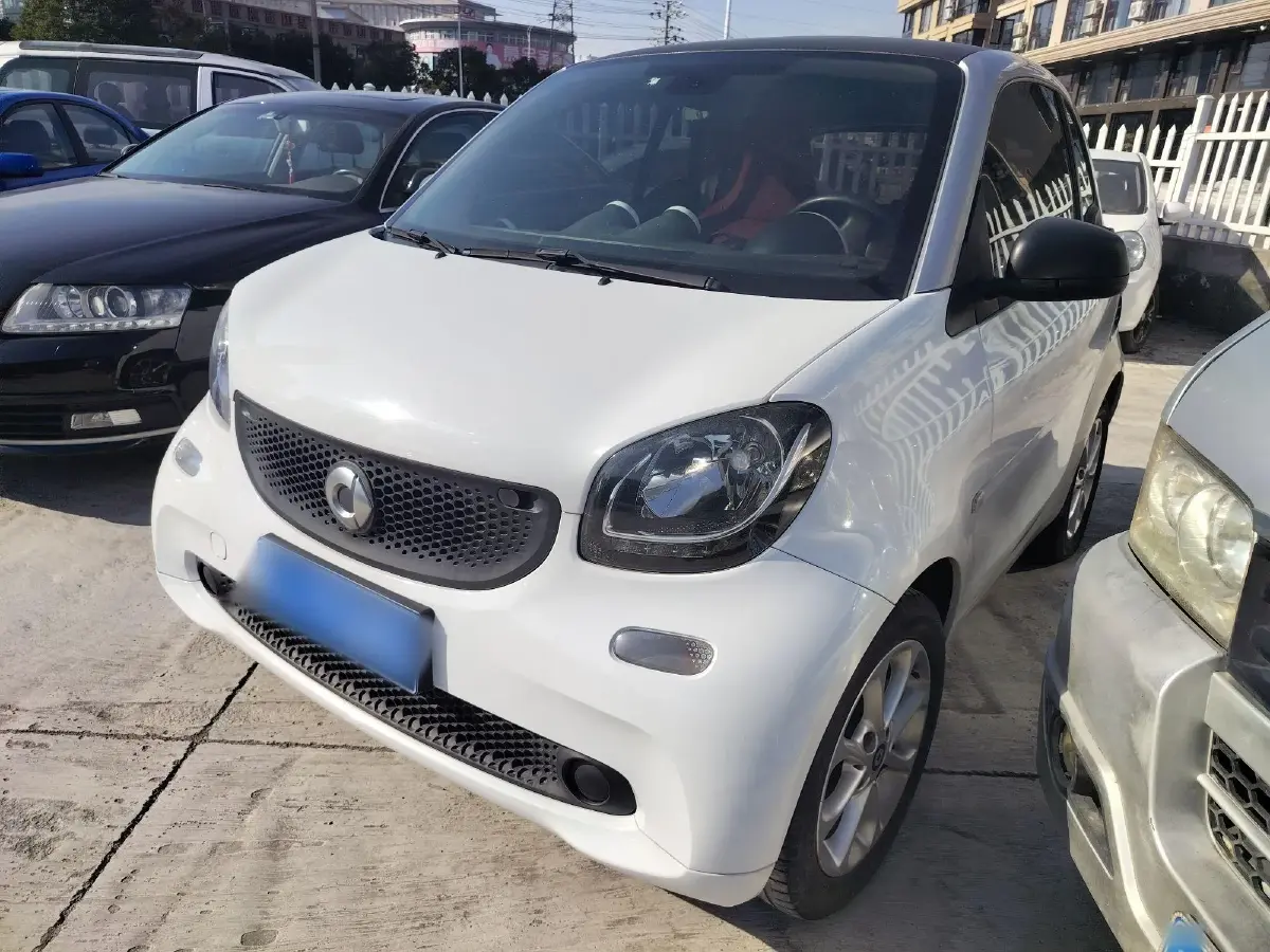 2015 Smart smart fortwo 1.0L 71HP L3 6DCT