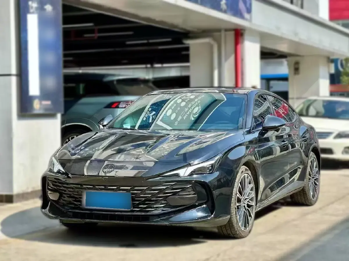 2023 MG 7 2.0T 261HP L4 9AT