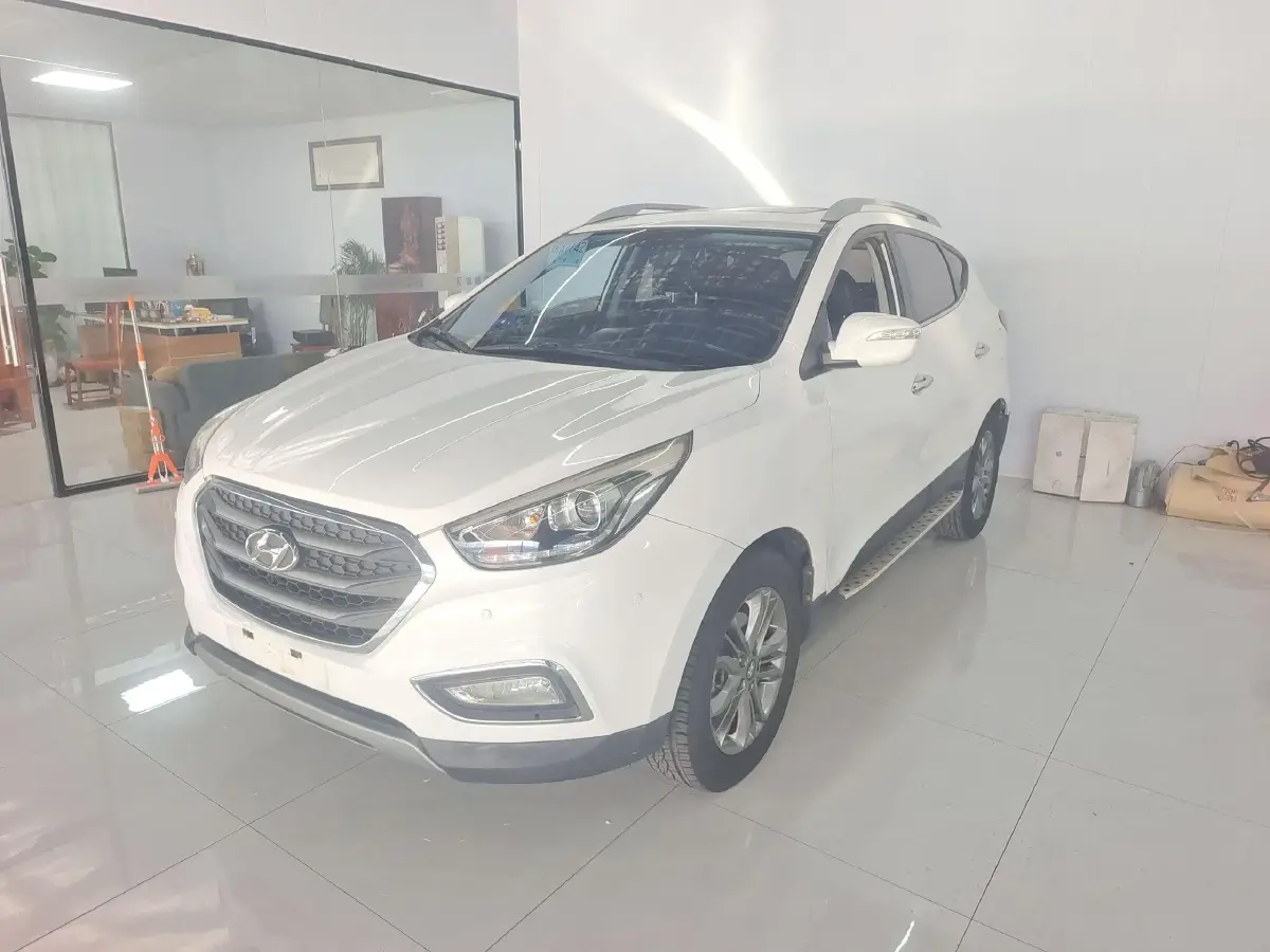 2015 Hyundai ix35 2.0L 165HP L4 6AT