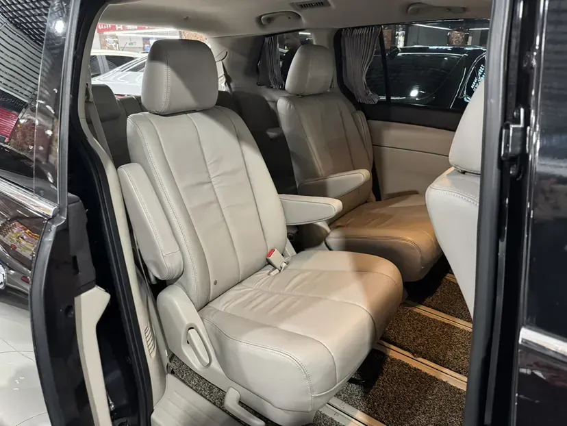 2013 Mazda 8 2.5L 163HP L4 5AT,autocango,china used car exporter,china ev exporter,chinese used car exporter,chinese used ev exporter