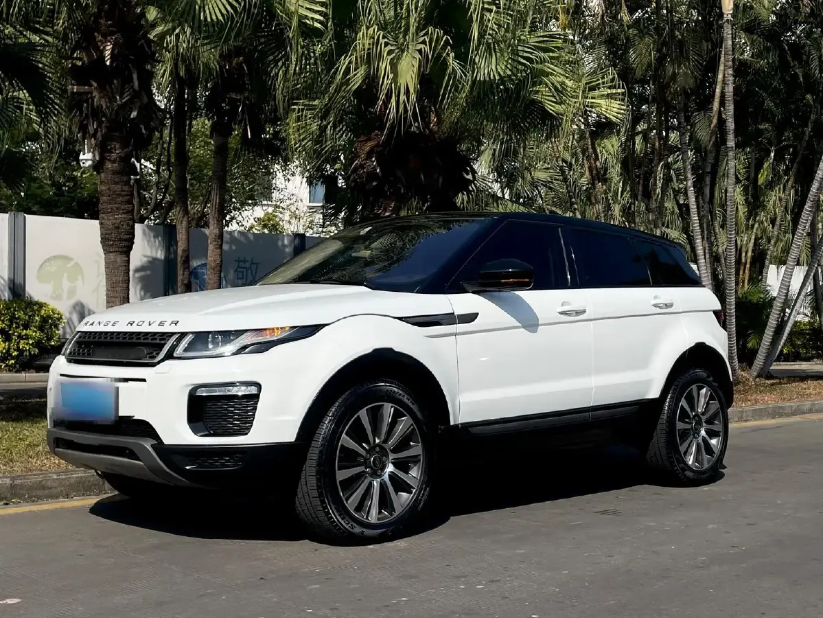 2018 Land Rover Range Rover Evoque 2.0T 241HP L4 9AT