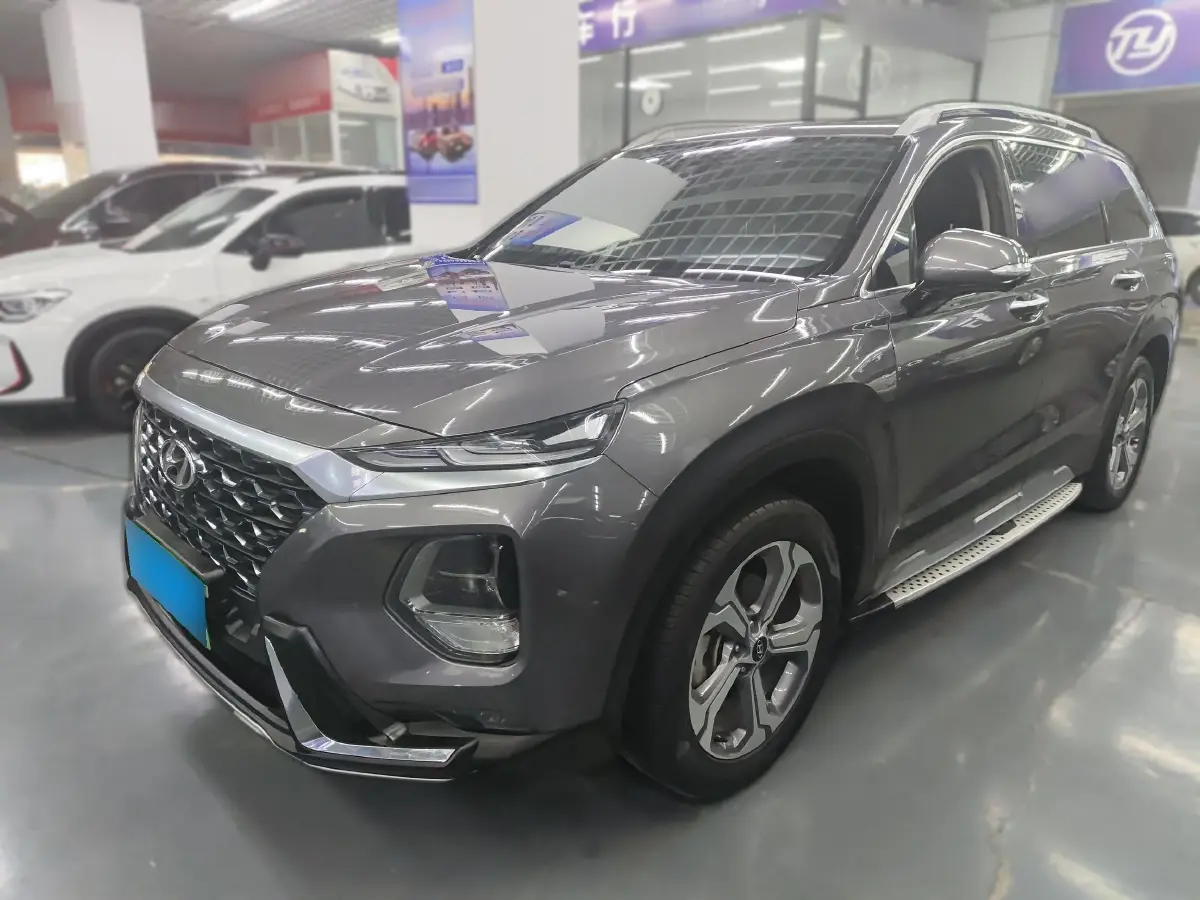 2019 Hyundai Santafe 2.0T 230HP L4 8AT