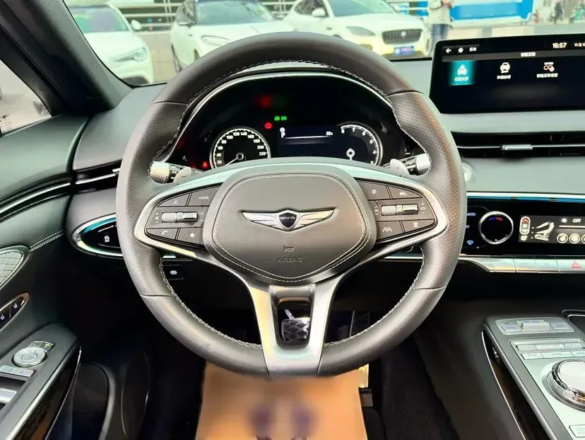 2023 Genesis GV70 2.5T 304HP L4 8AT,autocango,china used car exporter,china ev exporter,chinese used car exporter,chinese used ev exporter