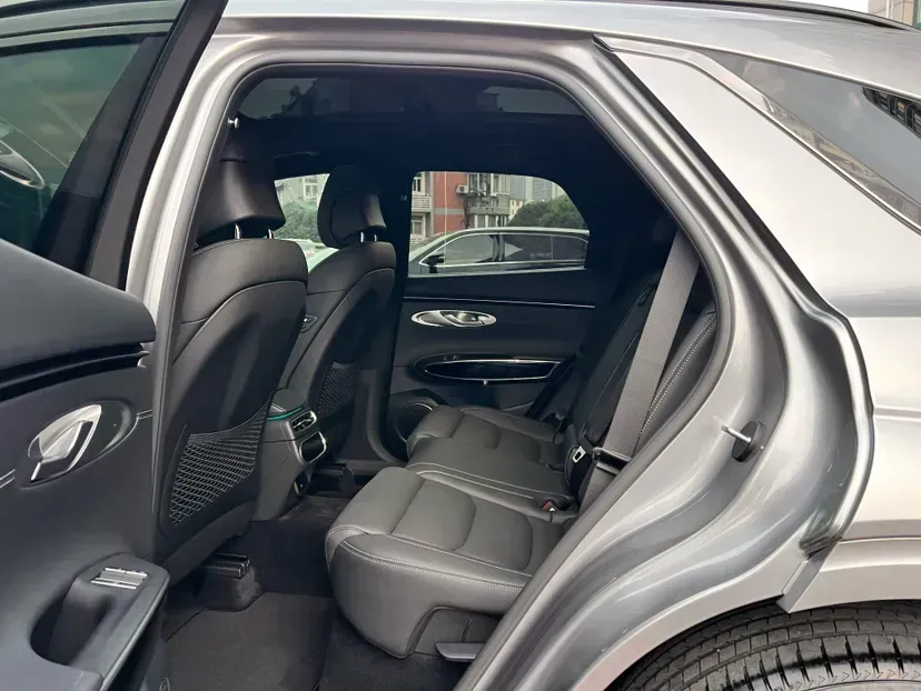 2023 Genesis GV70 2.5T 304HP L4 8AT,autocango,china used car exporter,china ev exporter,chinese used car exporter,chinese used ev exporter