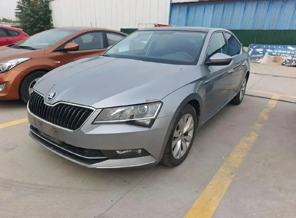 2018 Skoda Superb 1.8T 180HP L4 7DCT