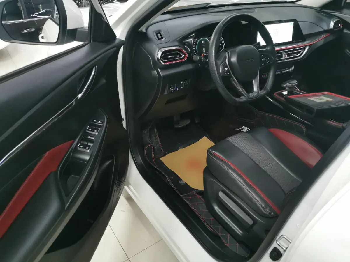 2021 ChangAn Oshan X5 1.5T 180HP L4 7DCT,autocango,china used car exporter,china ev exporter,chinese used car exporter,chinese used ev exporter