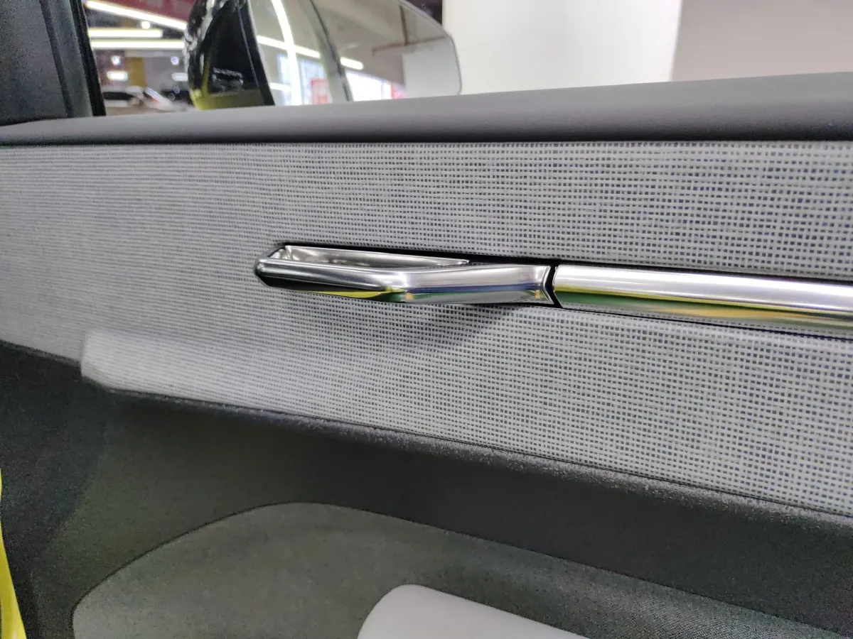 2025 Volvo EX30 BEV 66KWH,autocango,china used car exporter,china ev exporter,chinese used car exporter,chinese used ev exporter