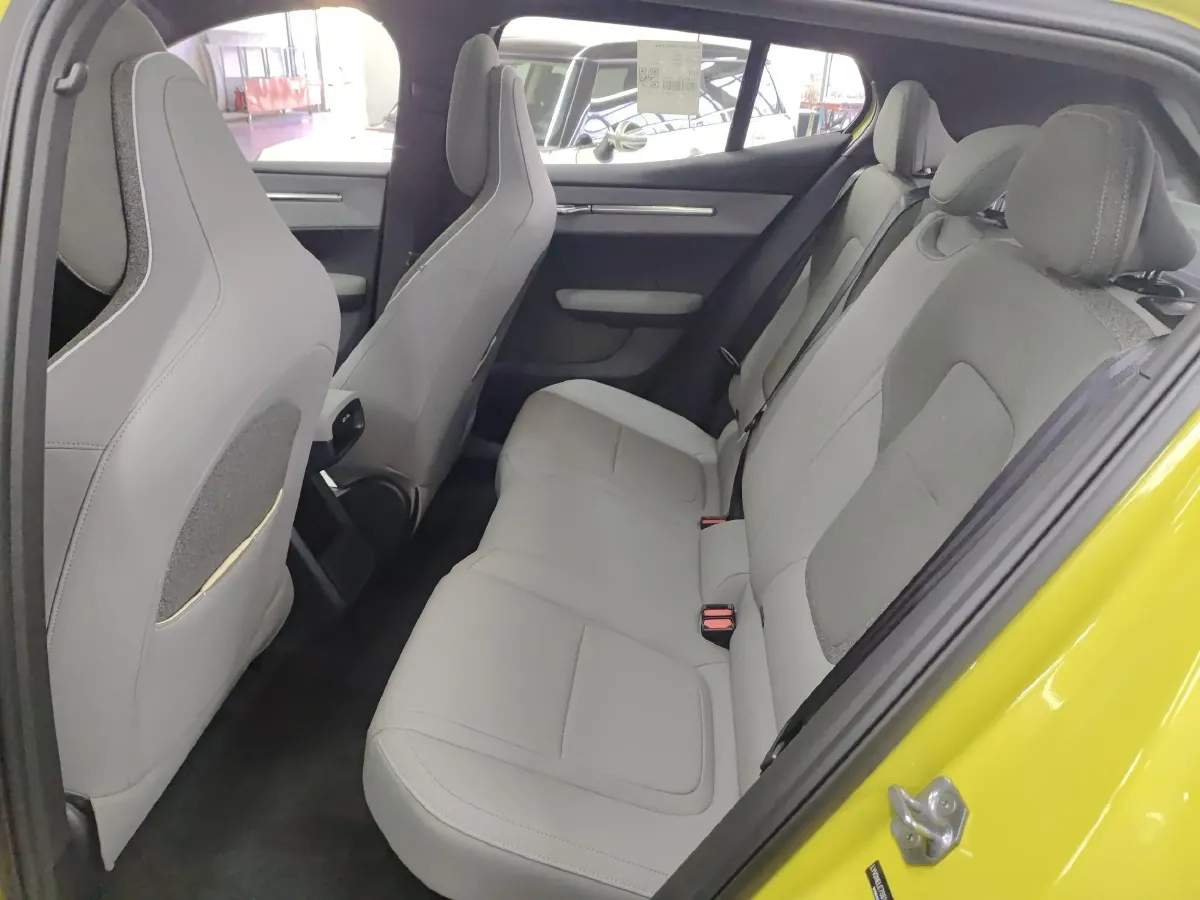 2025 Volvo EX30 BEV 66KWH,autocango,china used car exporter,china ev exporter,chinese used car exporter,chinese used ev exporter