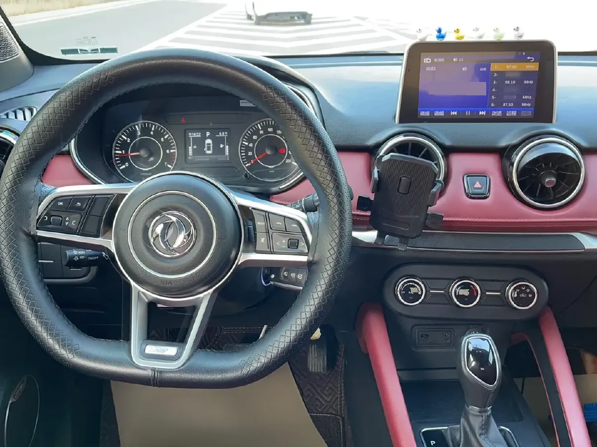 2021 DongFeng Fengon Fengon 500 1.5L 116HP L4 CVT,autocango,china used car exporter,china ev exporter,chinese used car exporter,chinese used ev exporter