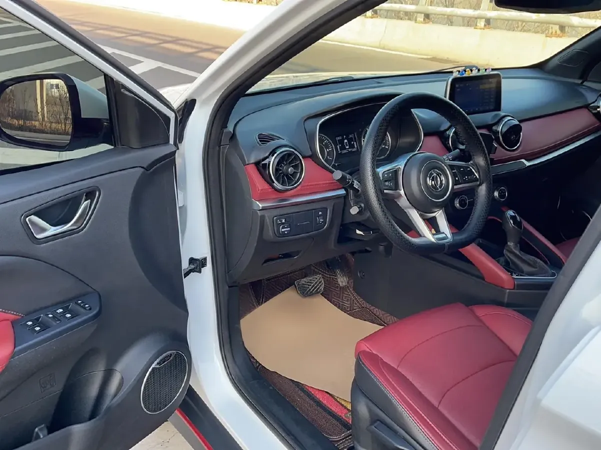 2021 DongFeng Fengon Fengon 500 1.5L 116HP L4 CVT,autocango,china used car exporter,china ev exporter,chinese used car exporter,chinese used ev exporter