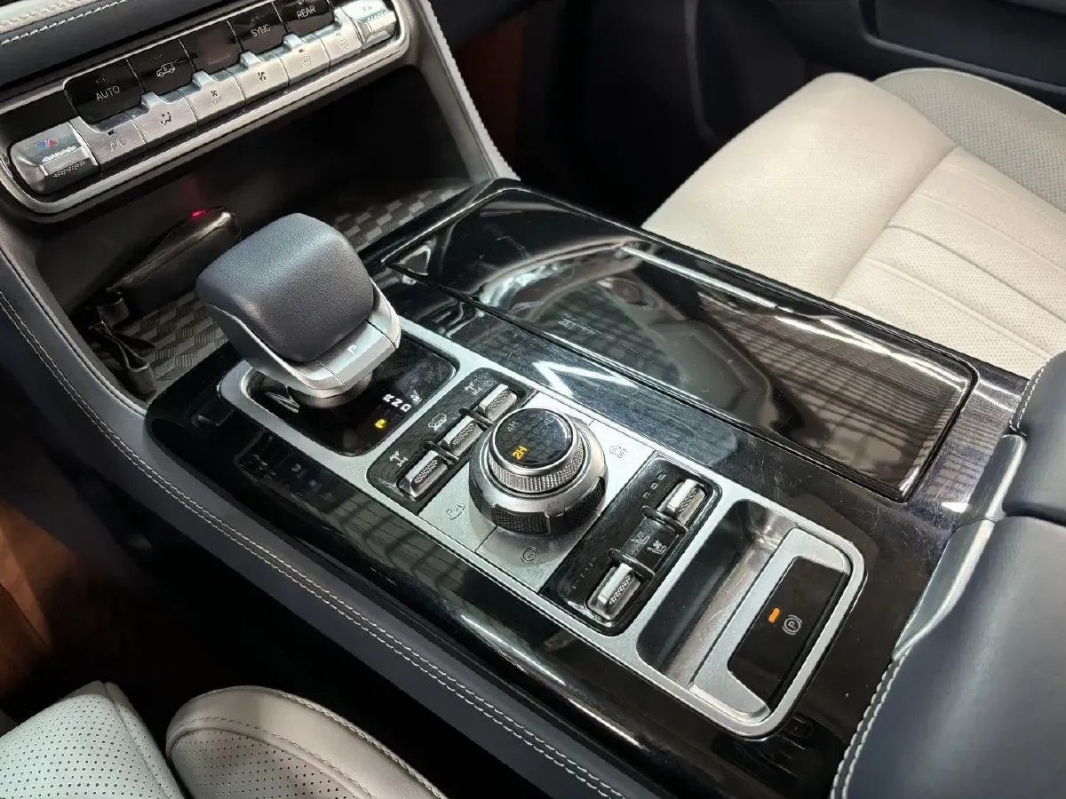 2022 BeiJing BJ60 2.0T 267HP L4 8AT,autocango,china used car exporter,china ev exporter,chinese used car exporter,chinese used ev exporter