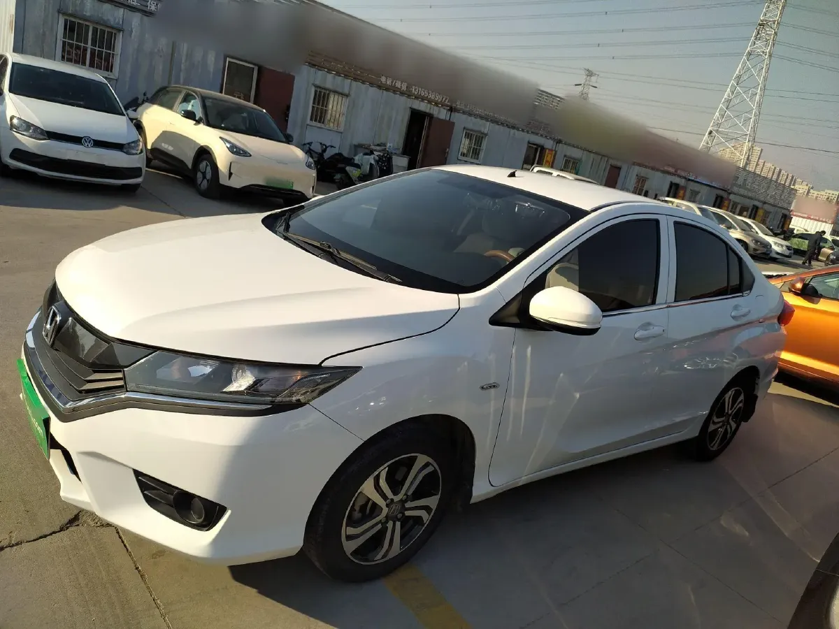 2016 Honda Greiz 1.5L 131HP L4 5MT,autocango,china used car exporter,china ev exporter,chinese used car exporter,chinese used ev exporter