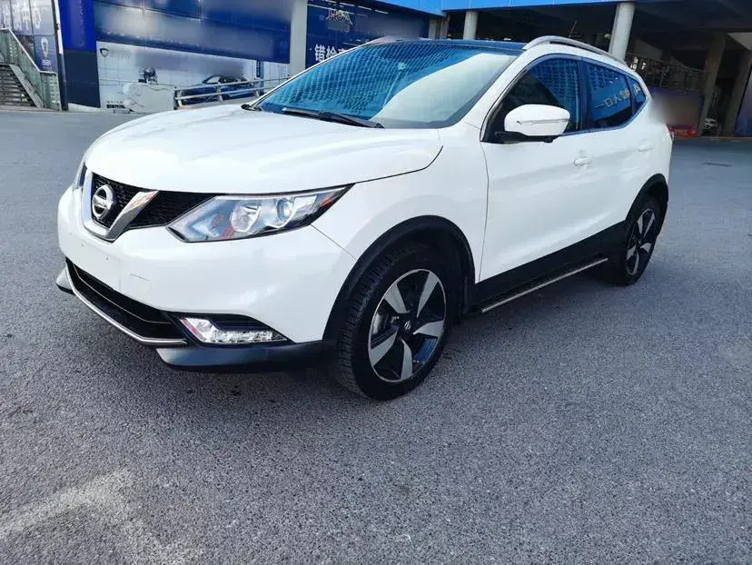 2017 Nissan Qashqai 2.0L 150HP L4 CVT