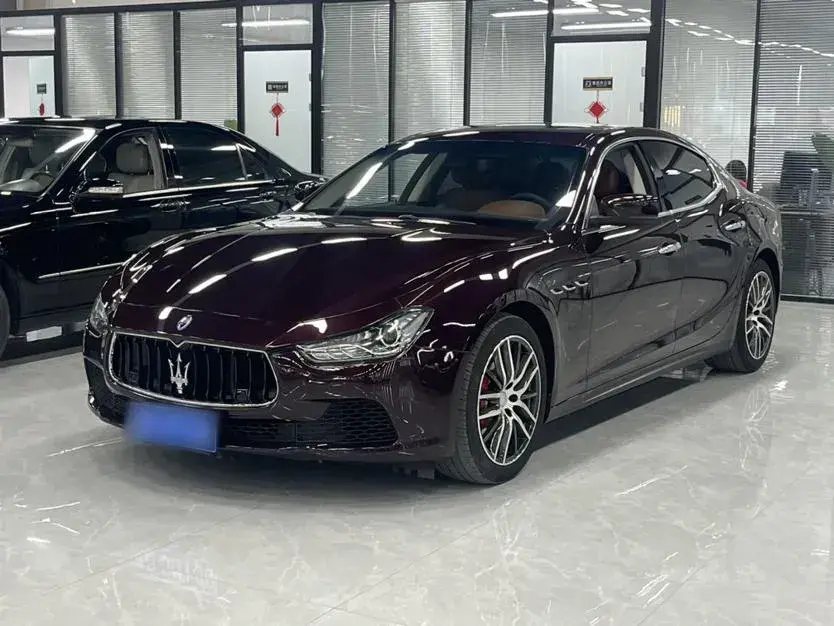 2014 Maserati Ghibli 3.0T 330HP V6 8AT
