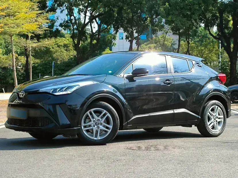 2022 Toyota C-HR 2.0L 171HP L4 CVT