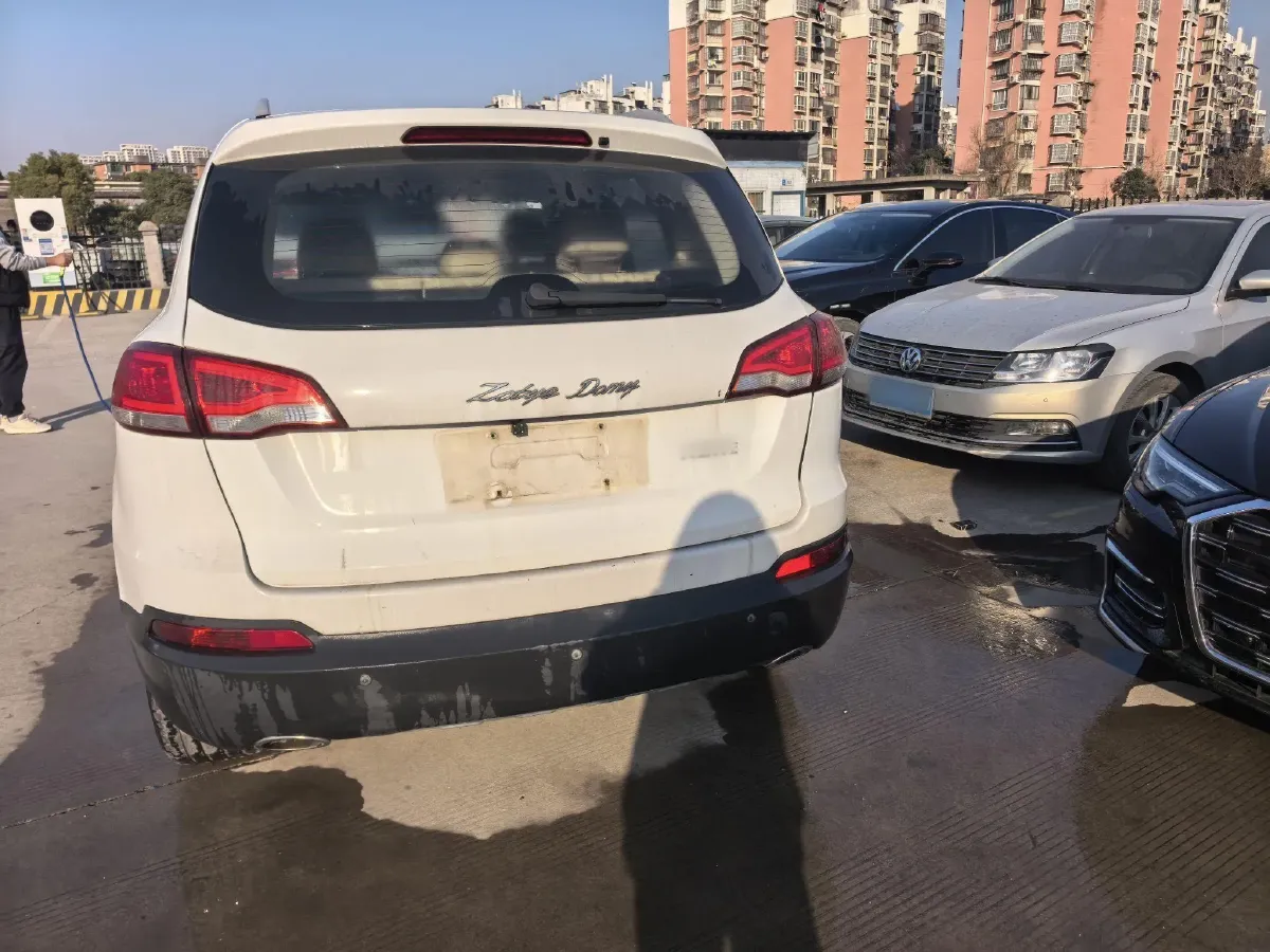 2017 Zotye Damy X5 1.5T 163HP L4 5MT,autocango,china used car exporter,china ev exporter,chinese used car exporter,chinese used ev exporter