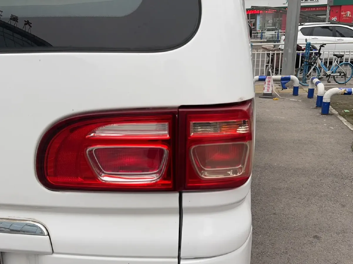 2018 DongFeng Forthing LingZhi 1.6L 122HP L4 5MT,autocango,china used car exporter,china ev exporter,chinese used car exporter,chinese used ev exporter