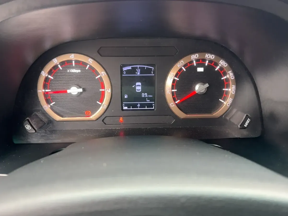 2018 DongFeng Forthing LingZhi 1.6L 122HP L4 5MT,autocango,china used car exporter,china ev exporter,chinese used car exporter,chinese used ev exporter