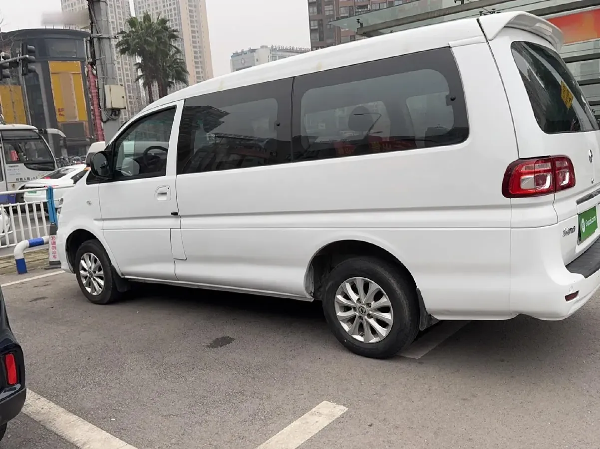 2018 DongFeng Forthing LingZhi 1.6L 122HP L4 5MT,autocango,china used car exporter,china ev exporter,chinese used car exporter,chinese used ev exporter