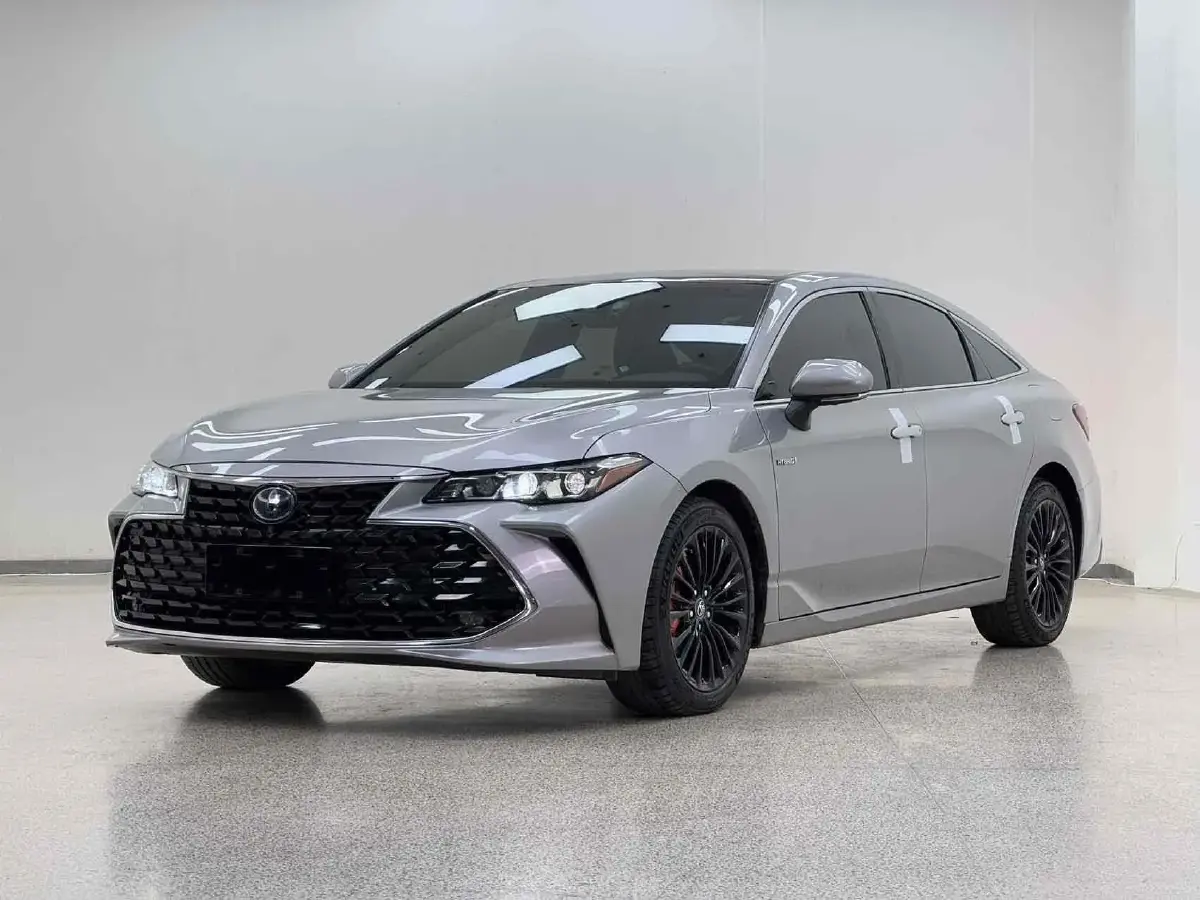 2019 Toyota Avalon 2.5L 178HP L4 E-CVT Hybrid