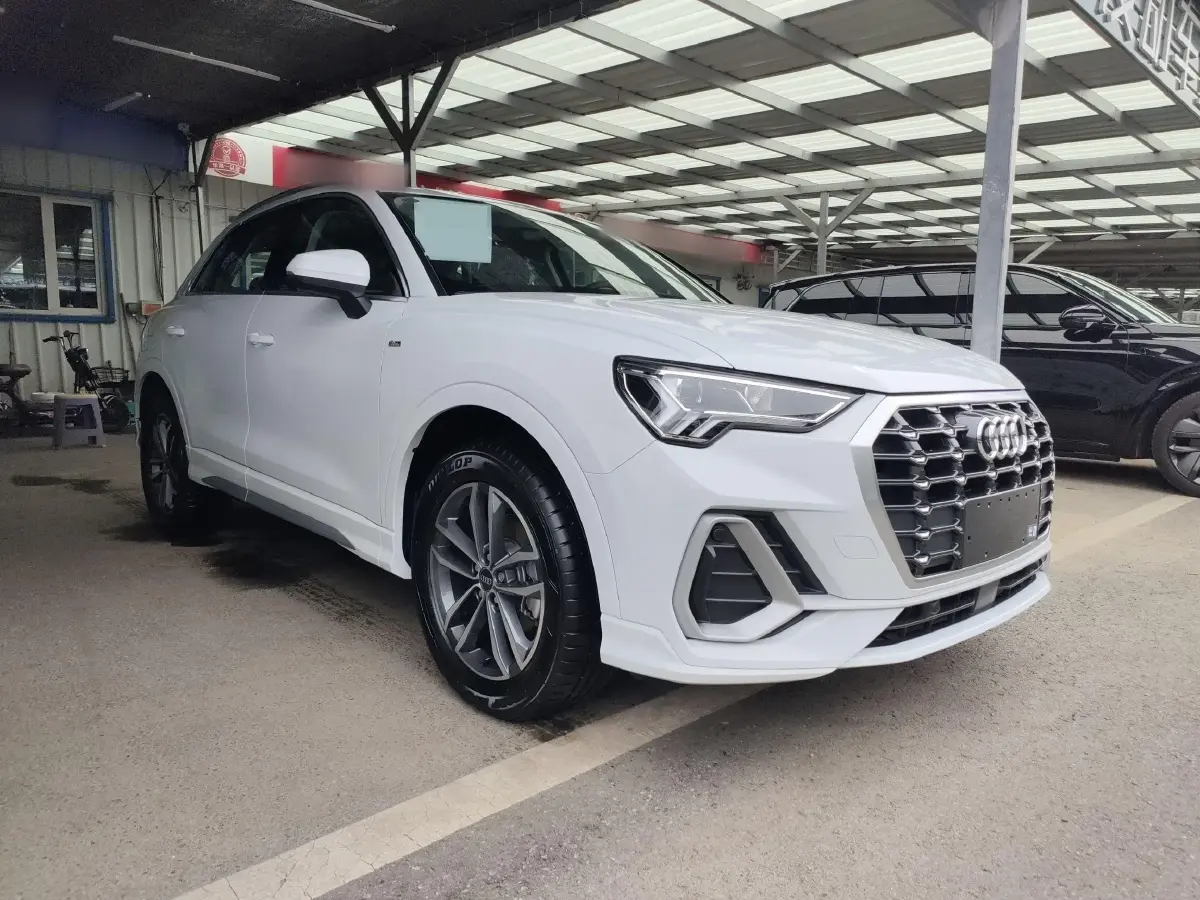2023 Audi Q3 1.5T 160HP L4 7DCT