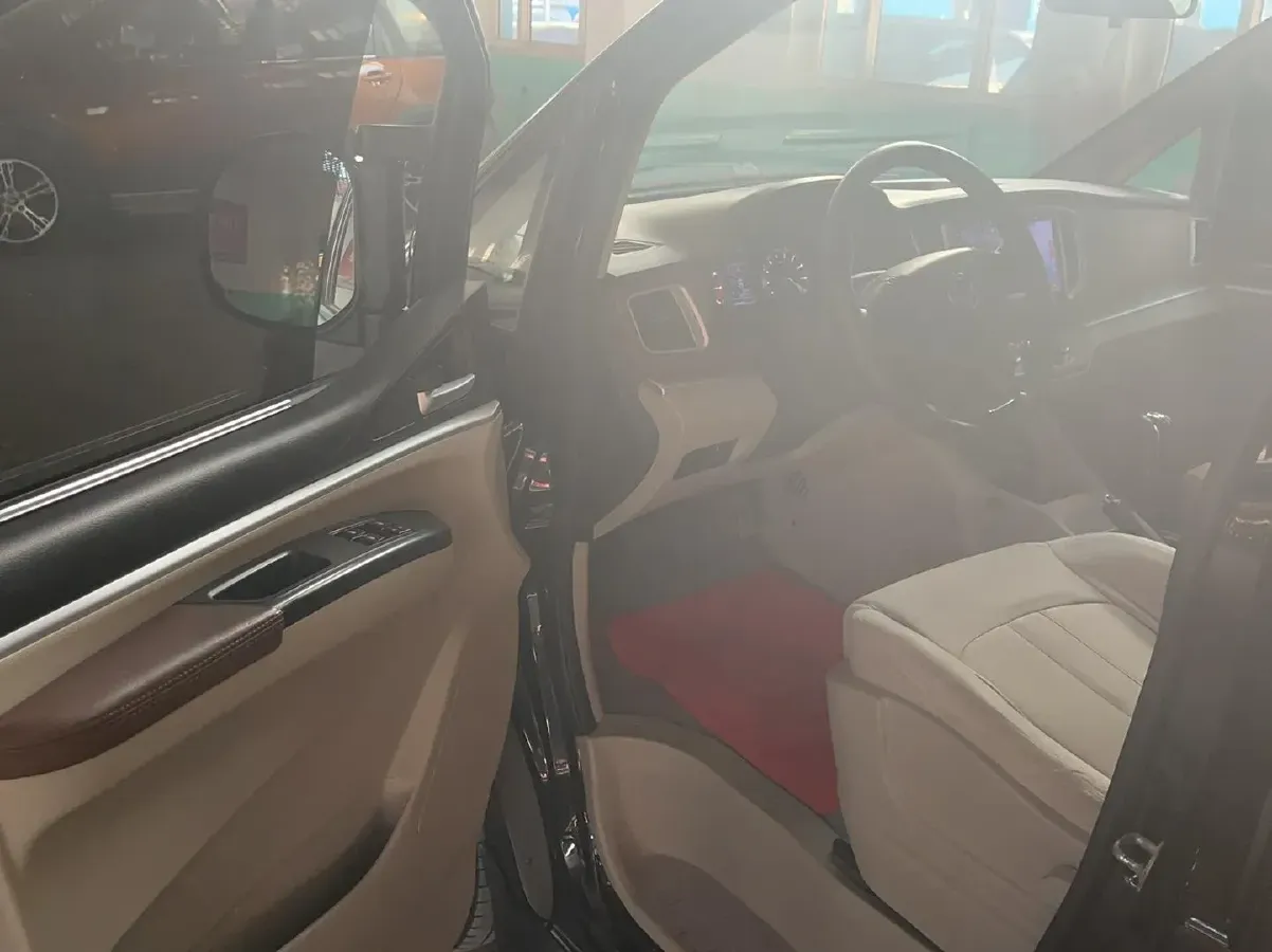 2020 DongFeng Forthing LingZhi 1.6L 122HP L4 5MT,autocango,china used car exporter,china ev exporter,chinese used car exporter,chinese used ev exporter