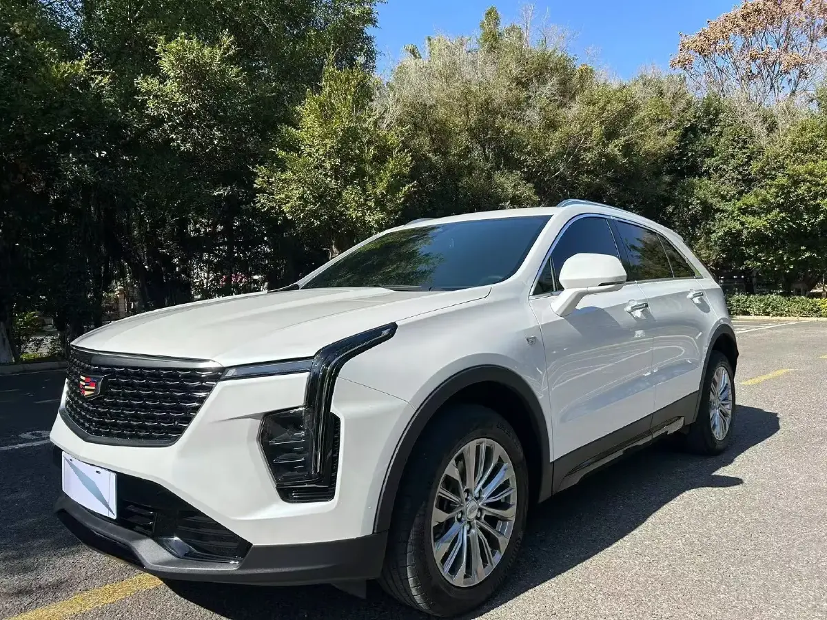 2024 Cadillac XT4 2.0T 237HP L4 9AT