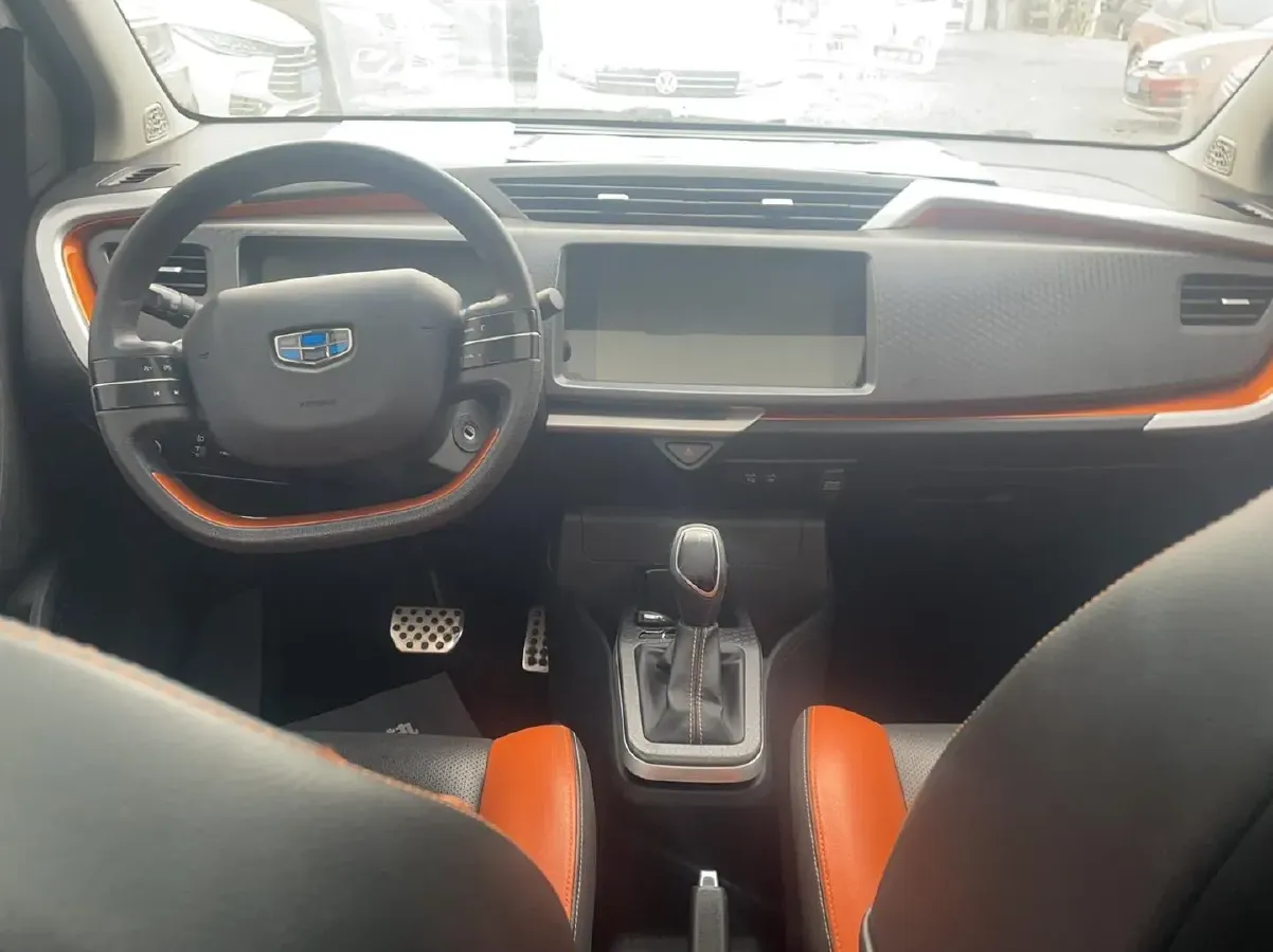 2017 Geely Vision X1 1.3L 88HP L4 4AT,autocango,china used car exporter,china ev exporter,chinese used car exporter,chinese used ev exporter